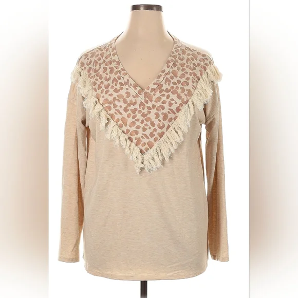 BiBi Stylish Beige Top with Fringe and Animal Print - Picture 1 of 5